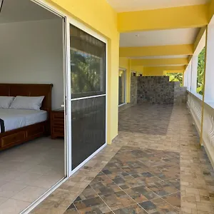 https://spring-garden-mobay-resort.hotelsnegriljamaica.com